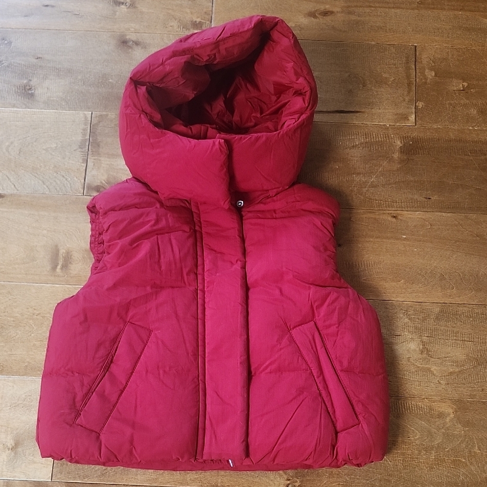 GAP Women's Duvet Wrap Crop Puffer Vest